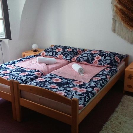 Penzion U Tkadlen Jindřichŭv Hradec Exterior foto
