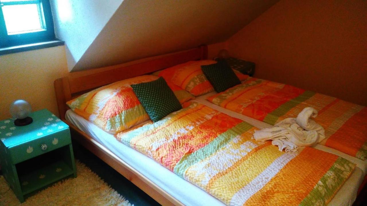 Penzion U Tkadlen Jindřichŭv Hradec Exterior foto