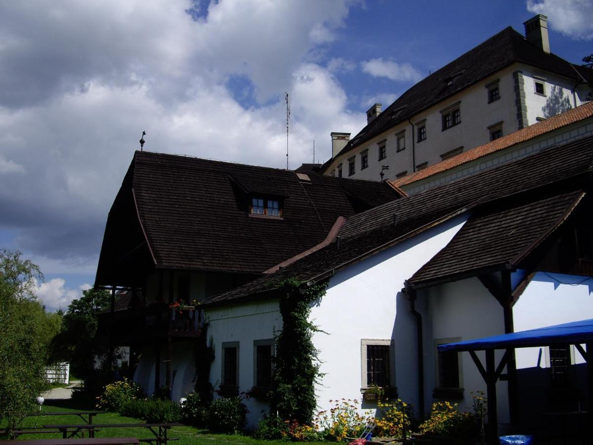 Penzion U Tkadlen Jindřichŭv Hradec Exterior foto