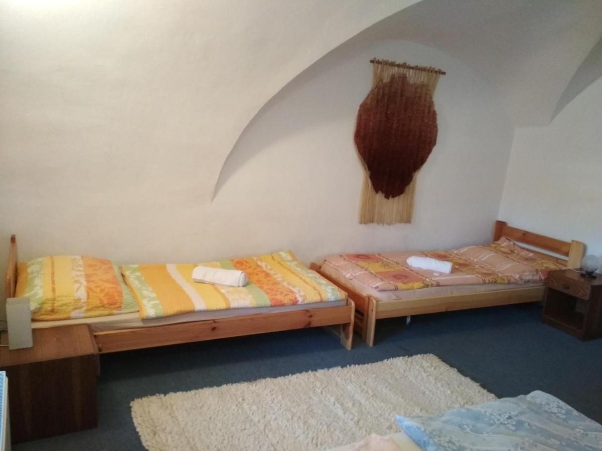Penzion U Tkadlen Jindřichŭv Hradec Exterior foto